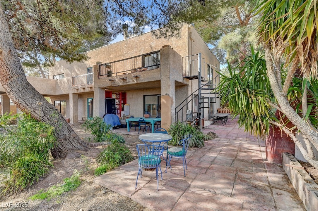 5785 North Tee Pee Lane