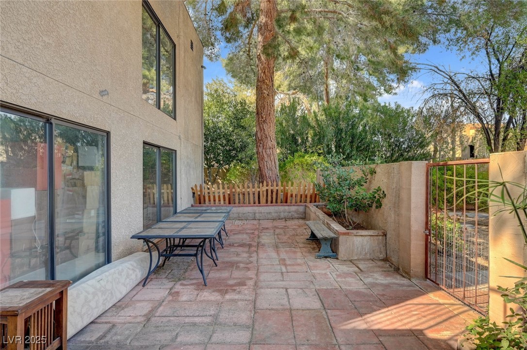 5785 North Tee Pee Lane