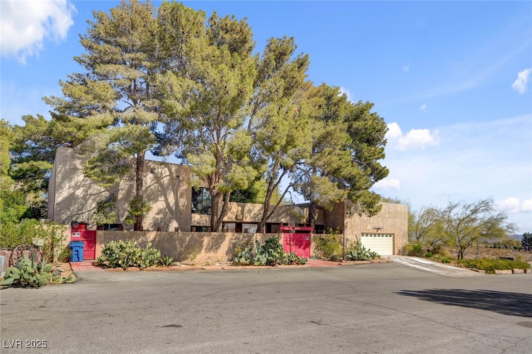 5785 North Tee Pee Lane