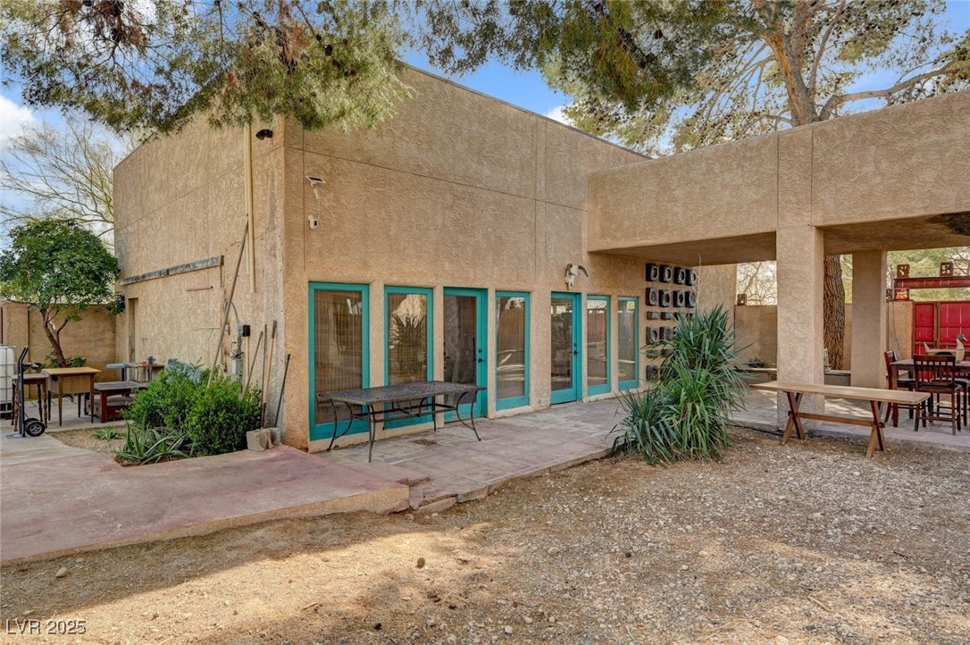 5785 North Tee Pee Lane