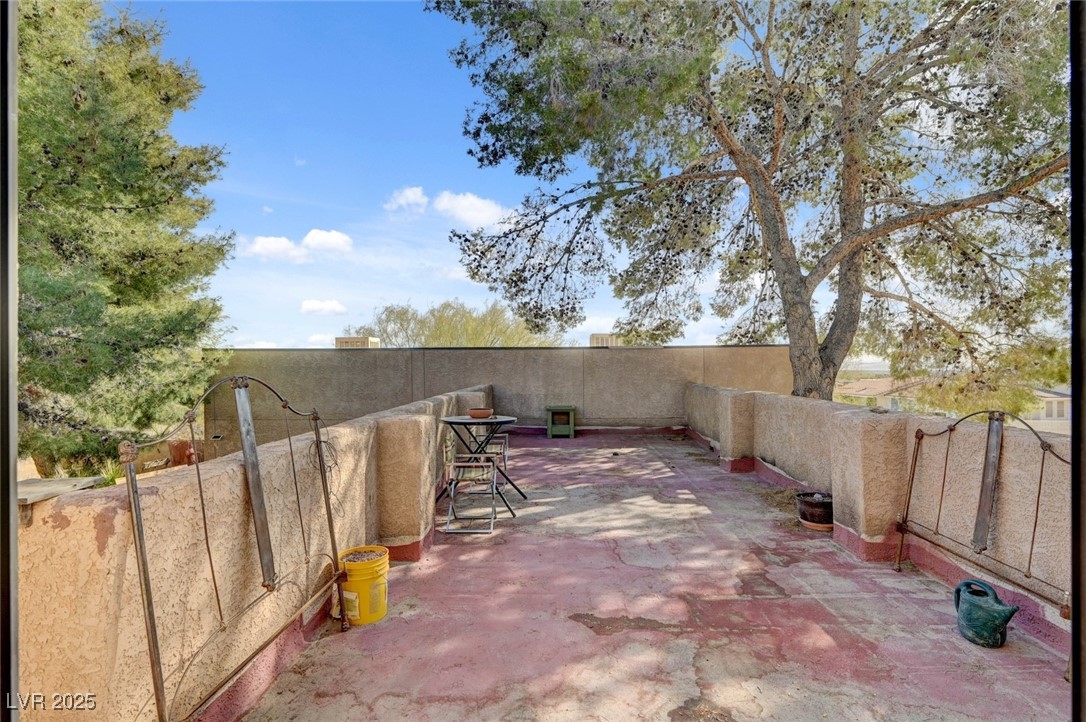 5785 North Tee Pee Lane