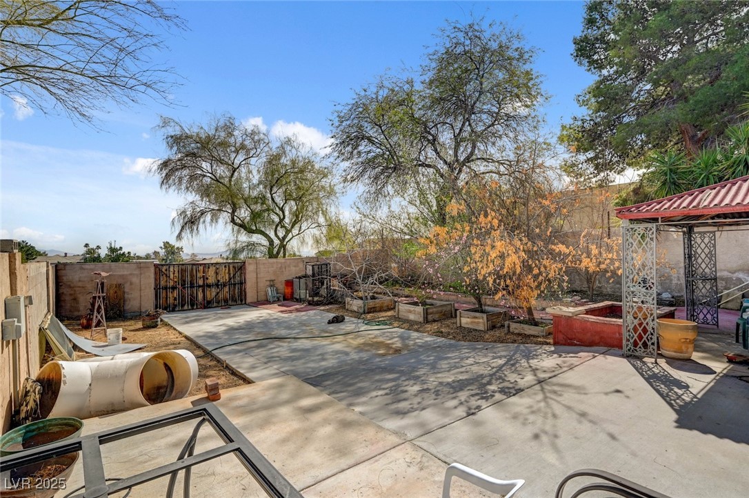 5785 North Tee Pee Lane
