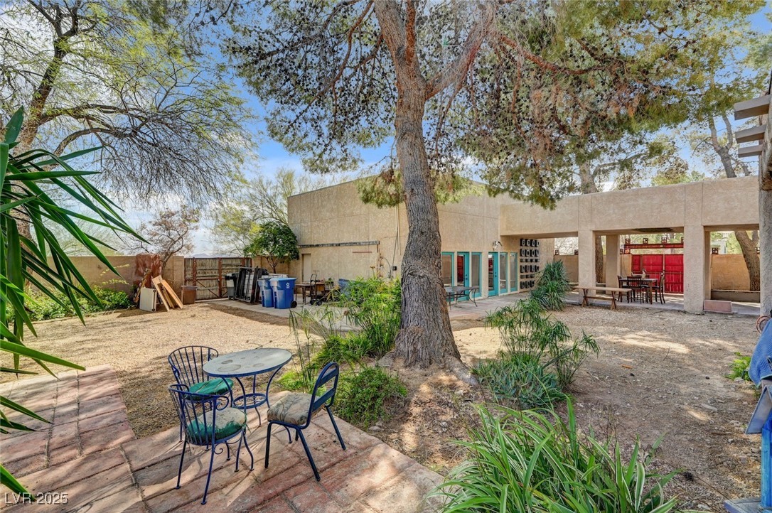 5785 North Tee Pee Lane
