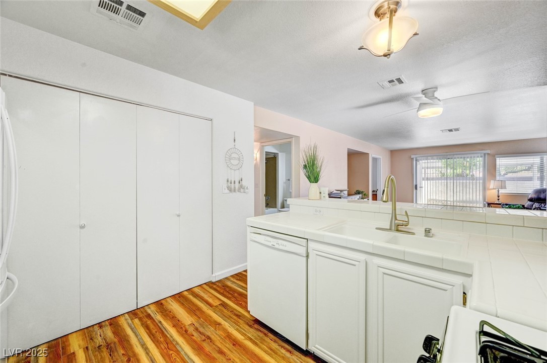 3125 North Buffalo Drive 1091