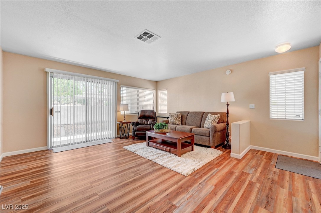 3125 North Buffalo Drive 1091