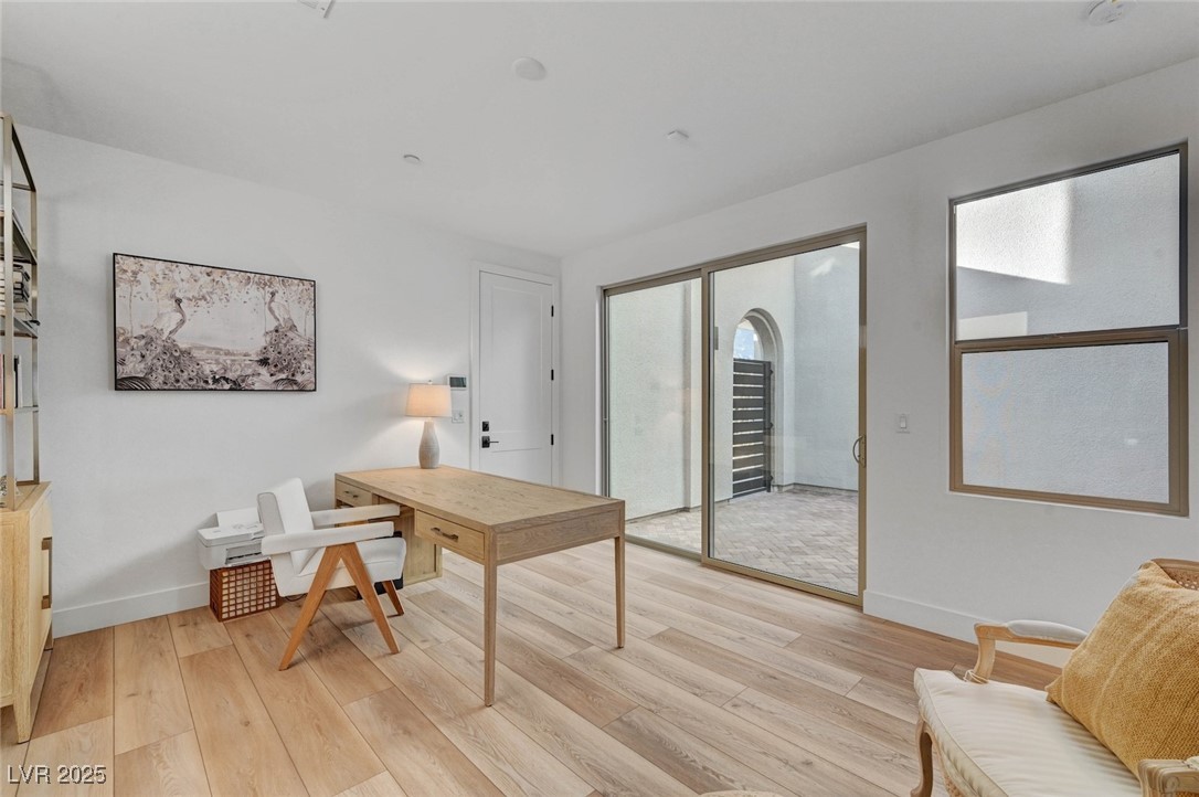 472 Windstone Crest Avenue