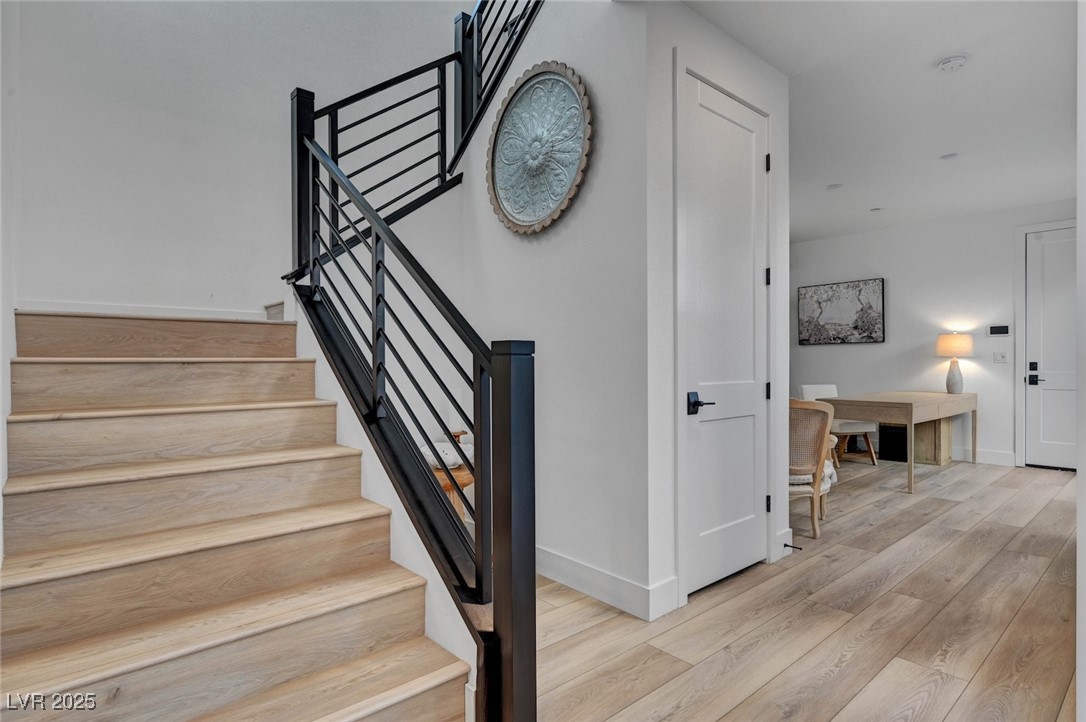 472 Windstone Crest Avenue