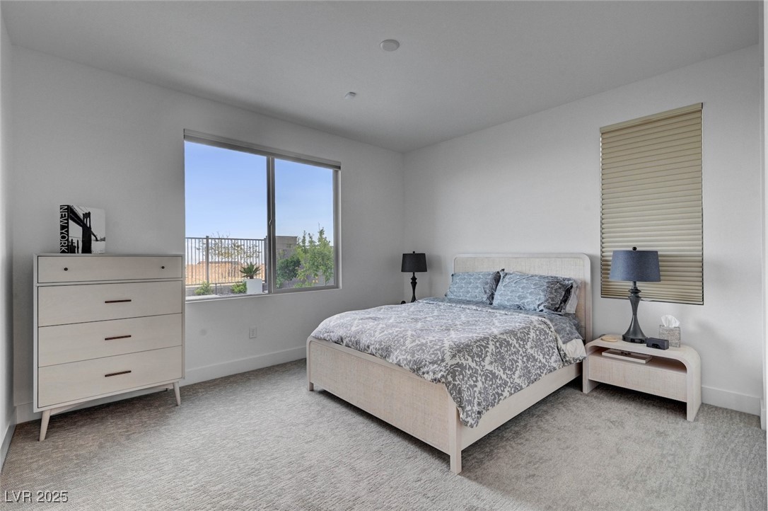 472 Windstone Crest Avenue