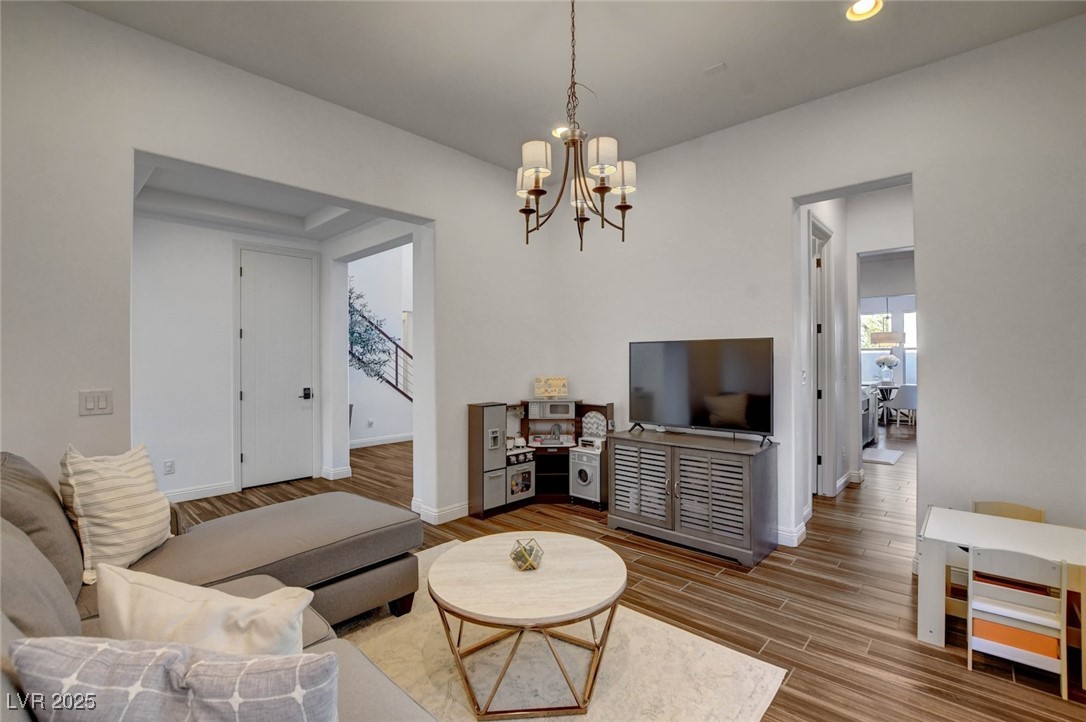 5906 Sky Ridge Falls Drive