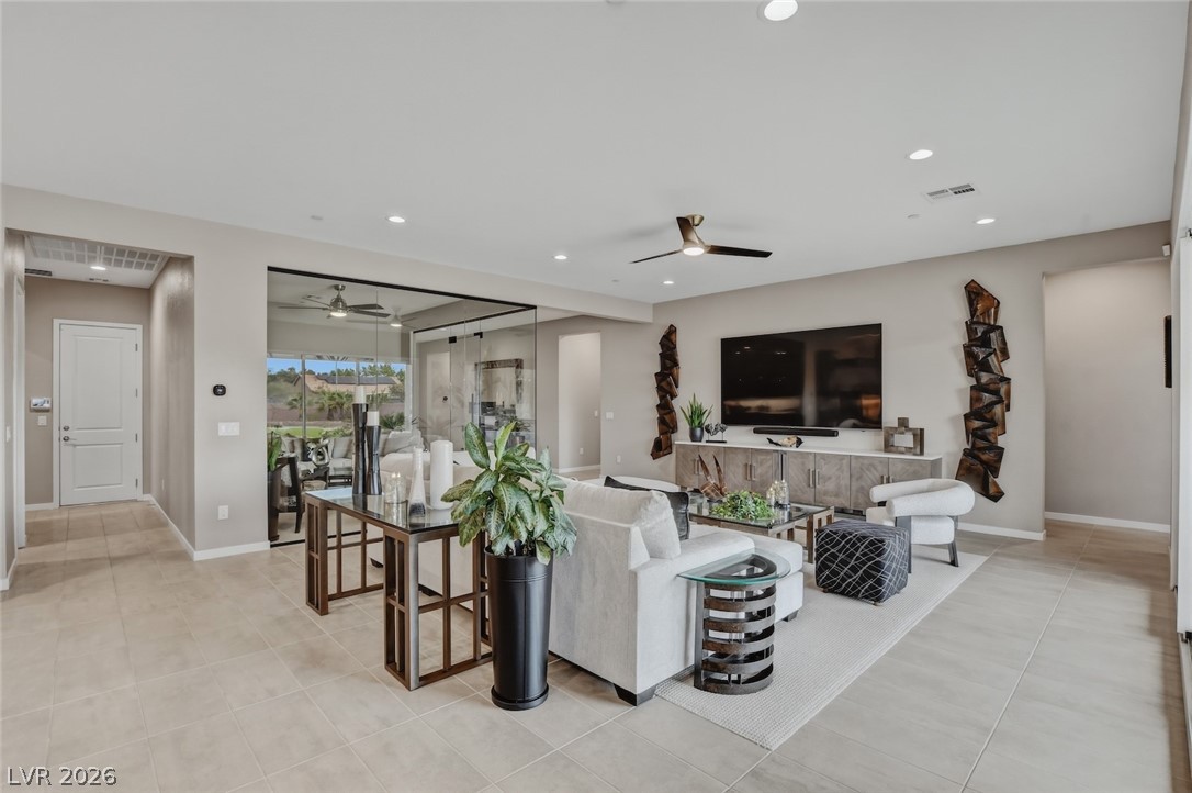 5702 Kings Bluff Avenue