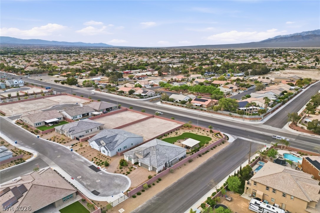 5702 Kings Bluff Avenue