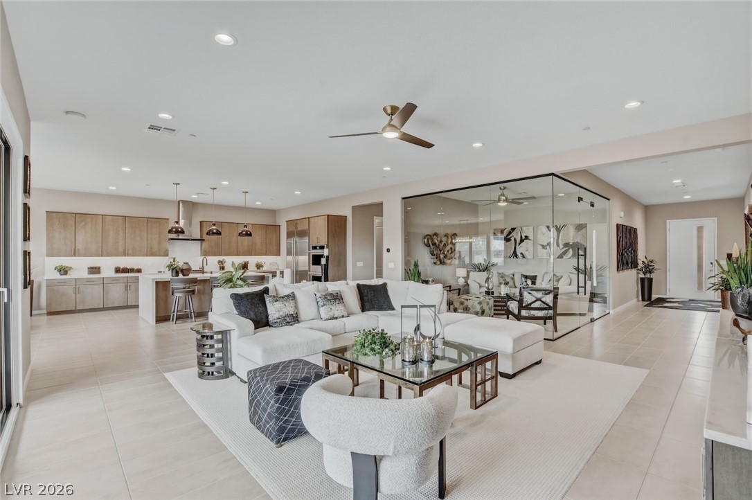 5702 Kings Bluff Avenue