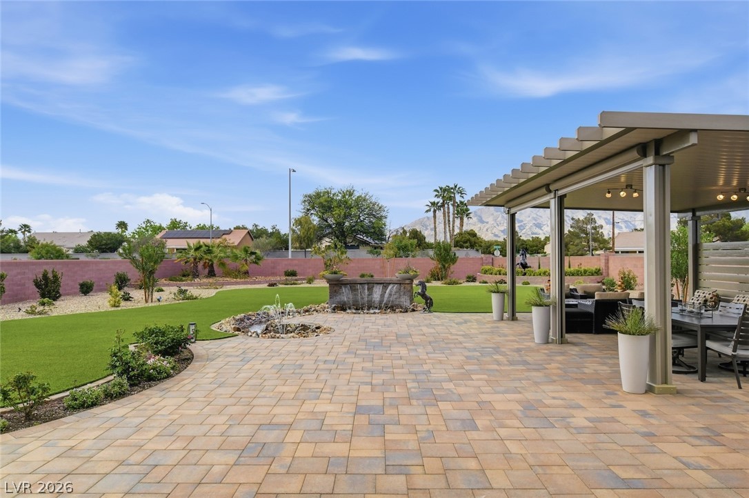 5702 Kings Bluff Avenue