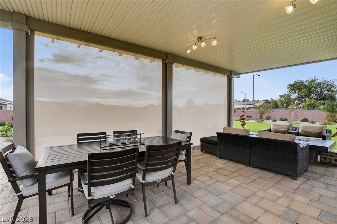 5702 Kings Bluff Avenue