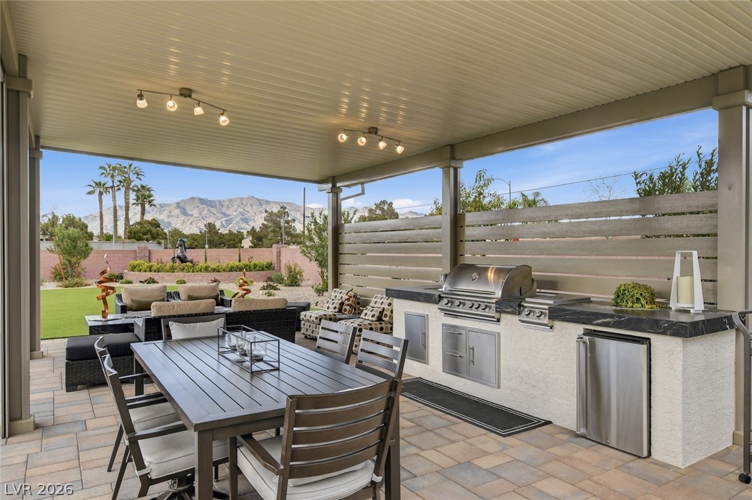 5702 Kings Bluff Avenue