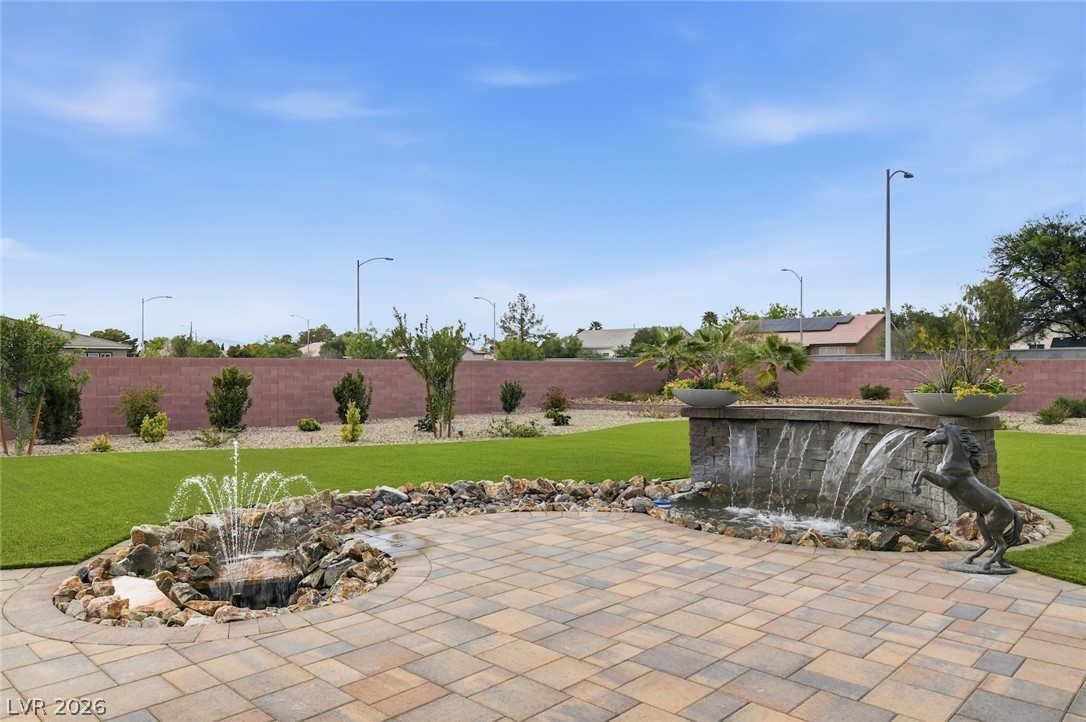 5702 Kings Bluff Avenue