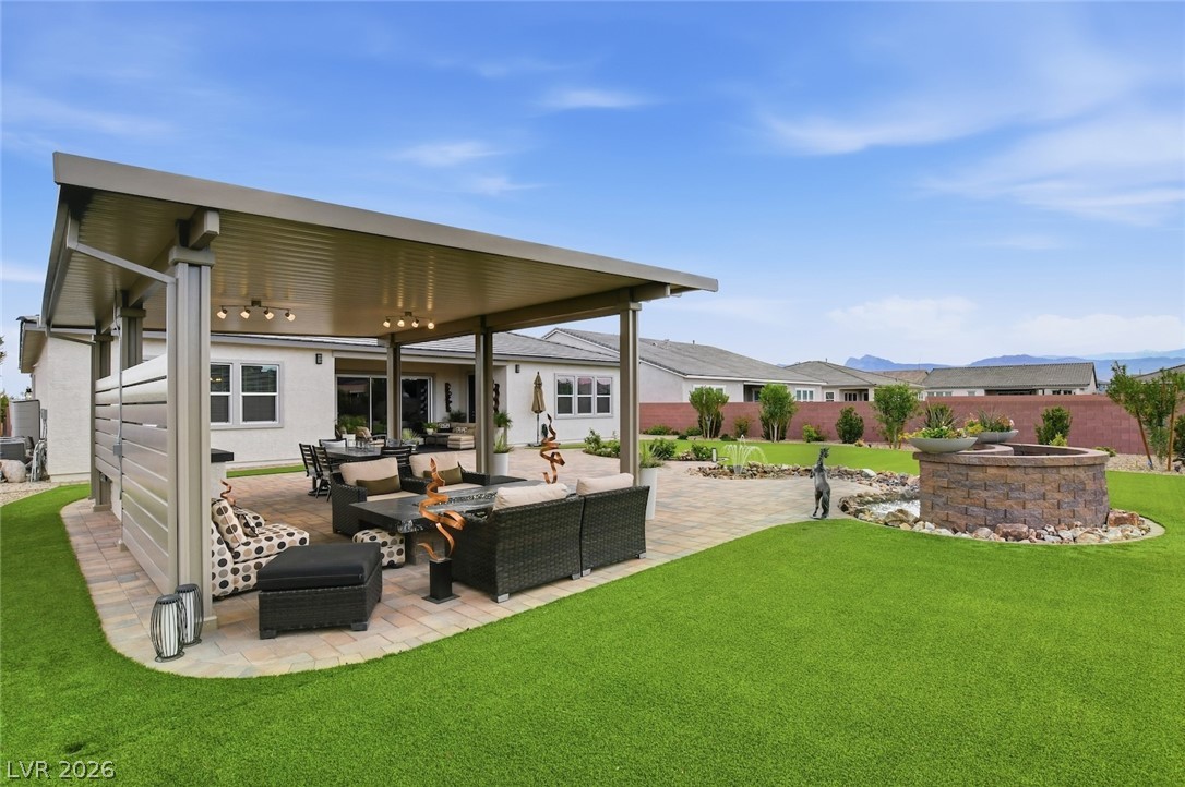 5702 Kings Bluff Avenue