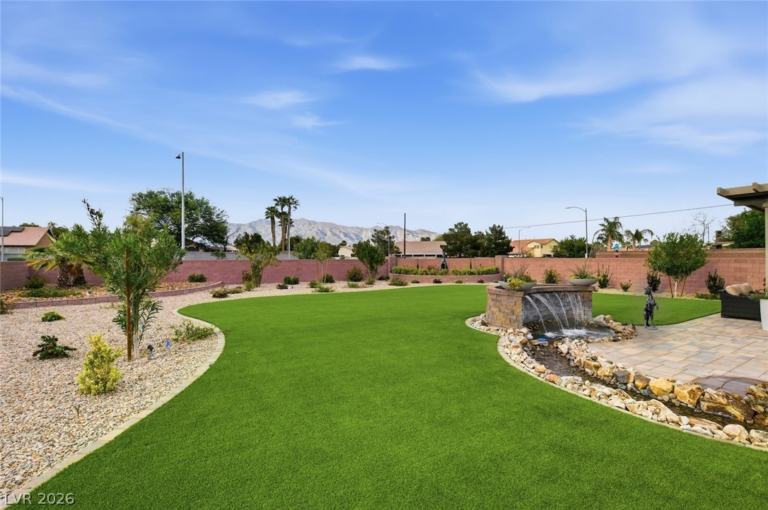 5702 Kings Bluff Avenue