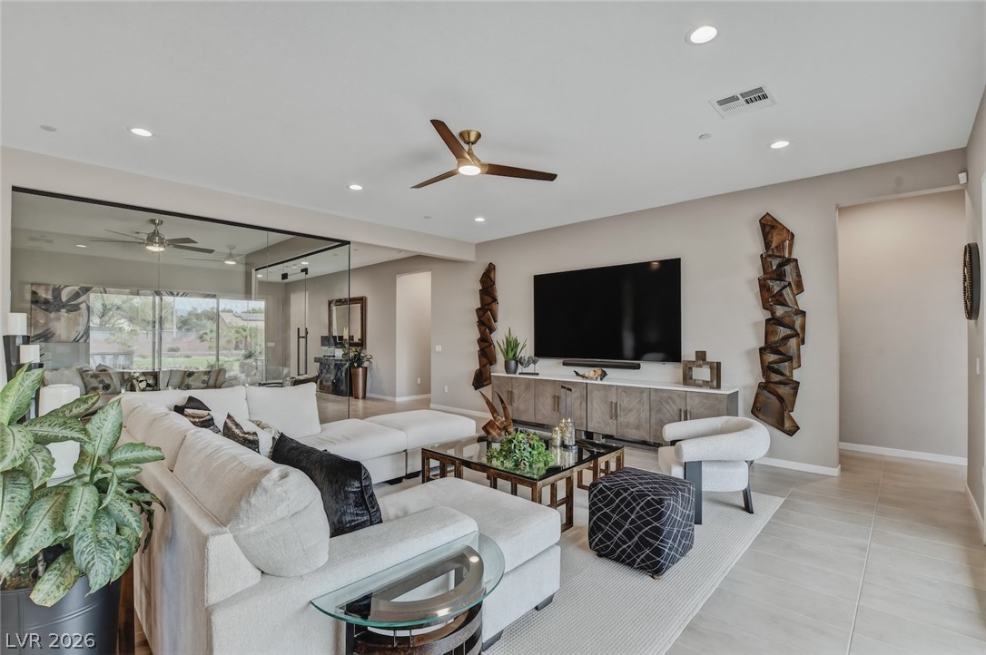 5702 Kings Bluff Avenue