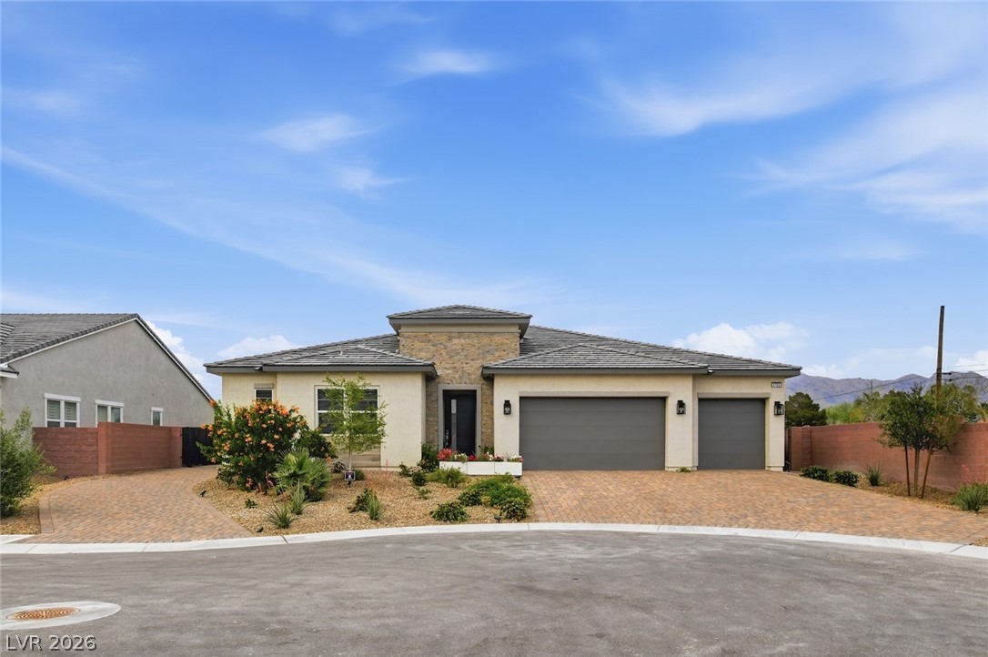 5702 Kings Bluff Avenue