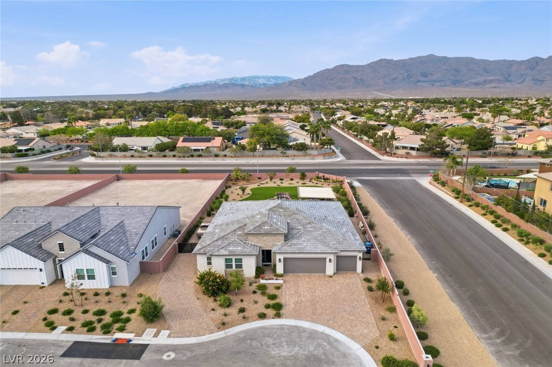 5702 Kings Bluff Avenue