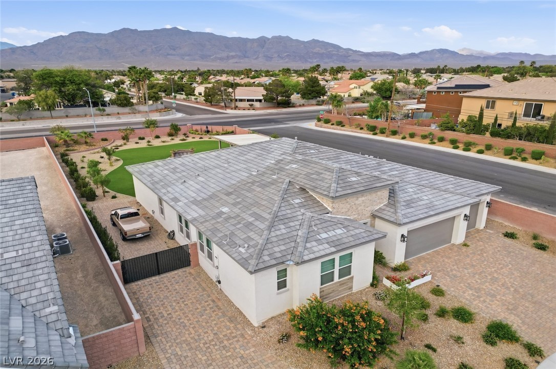 5702 Kings Bluff Avenue