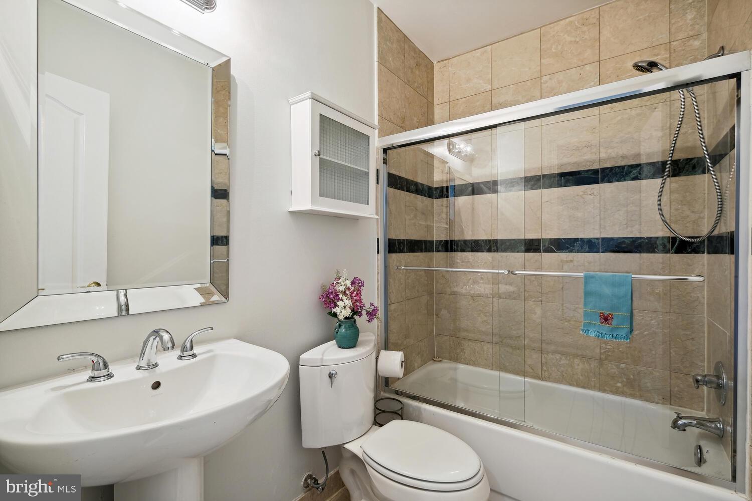 4028 CHANCERY COURT NW