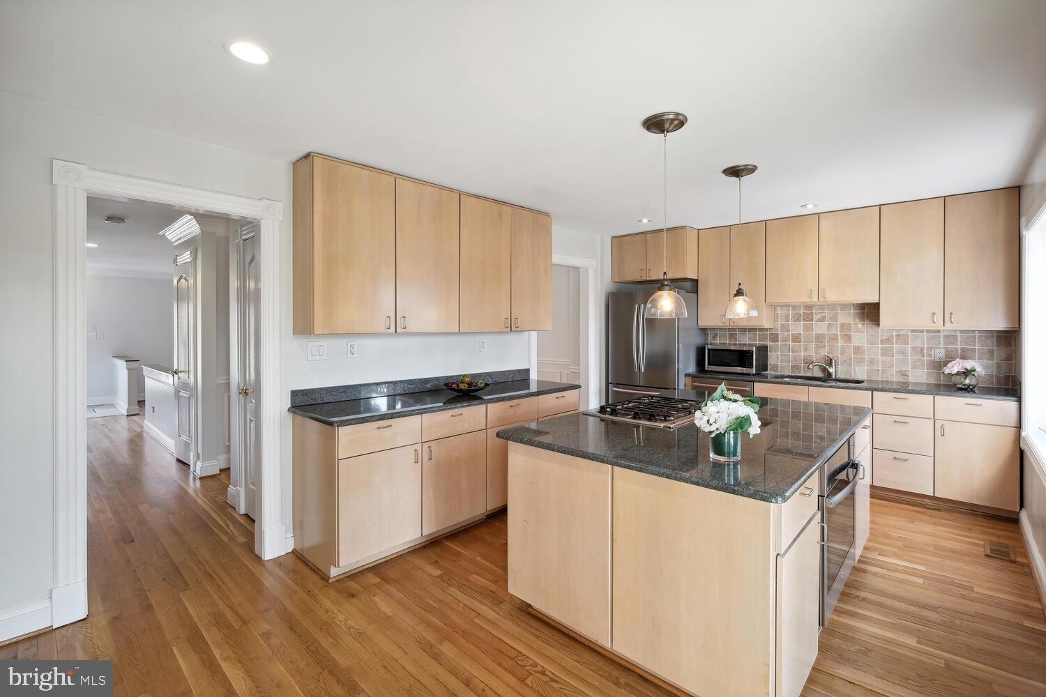 4028 CHANCERY COURT NW