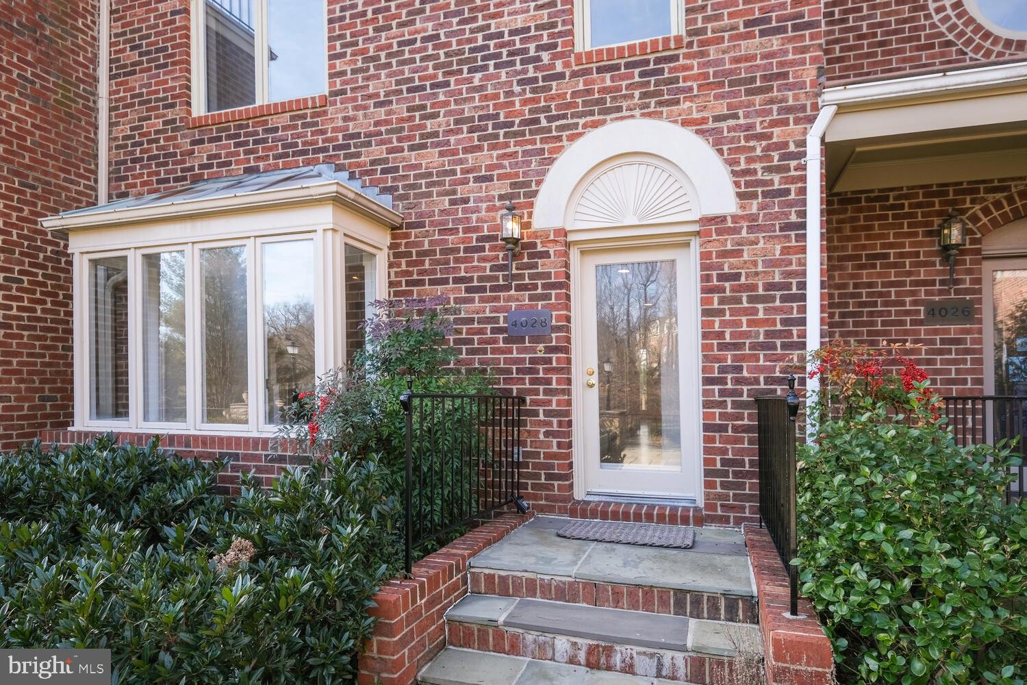 4028 CHANCERY COURT NW