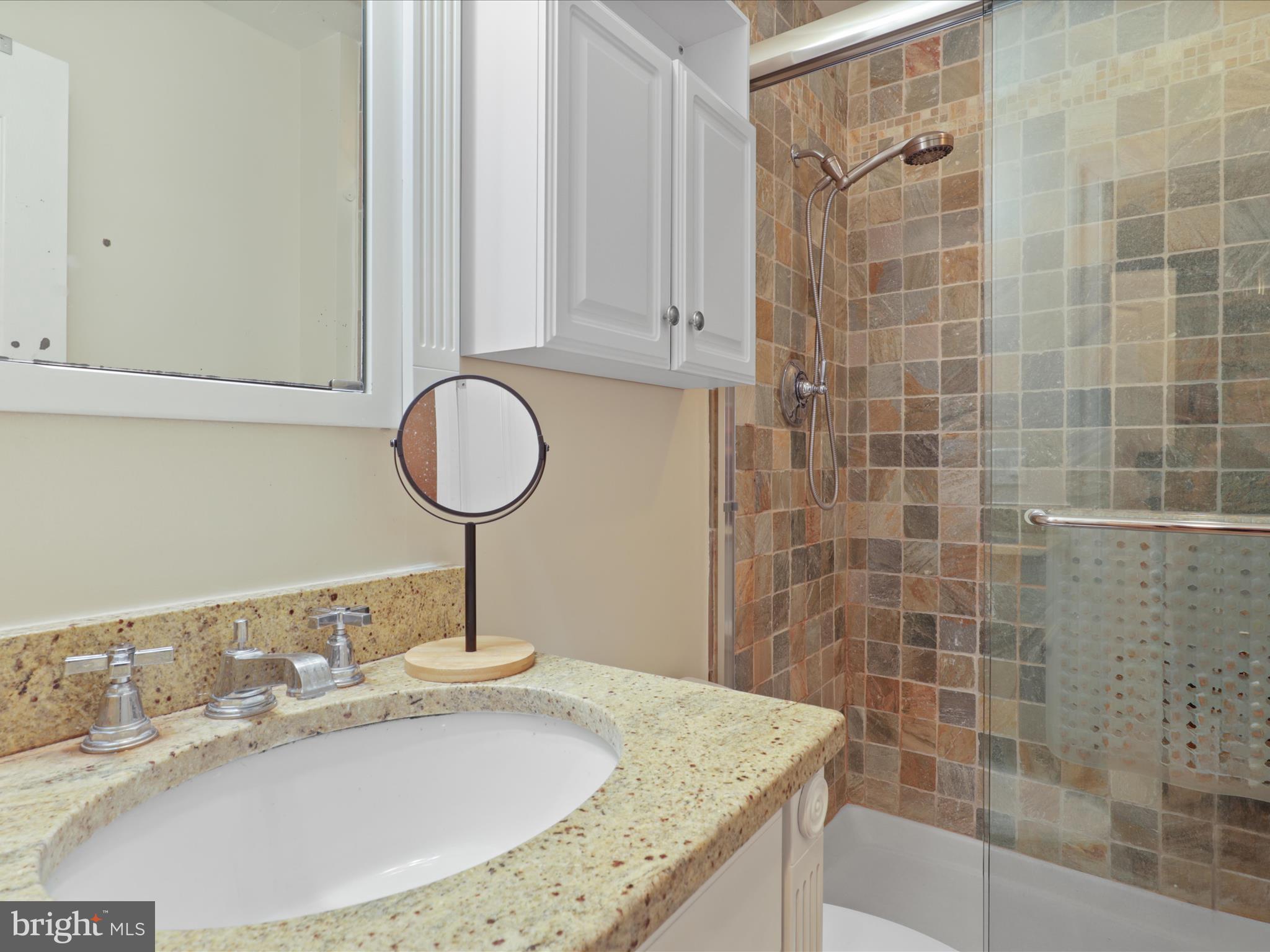 3929 HIGHWOOD COURT NW