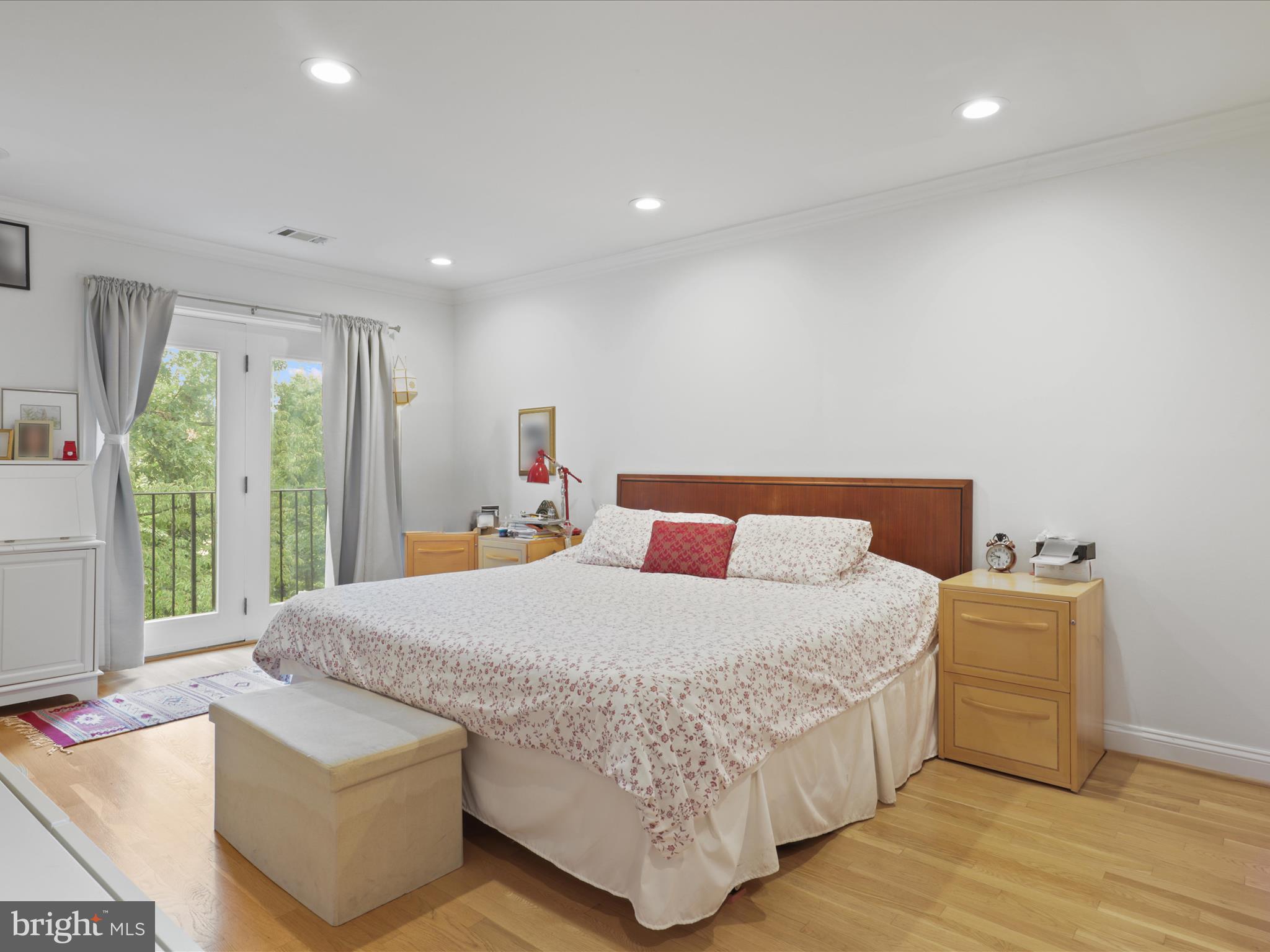 3929 HIGHWOOD COURT NW