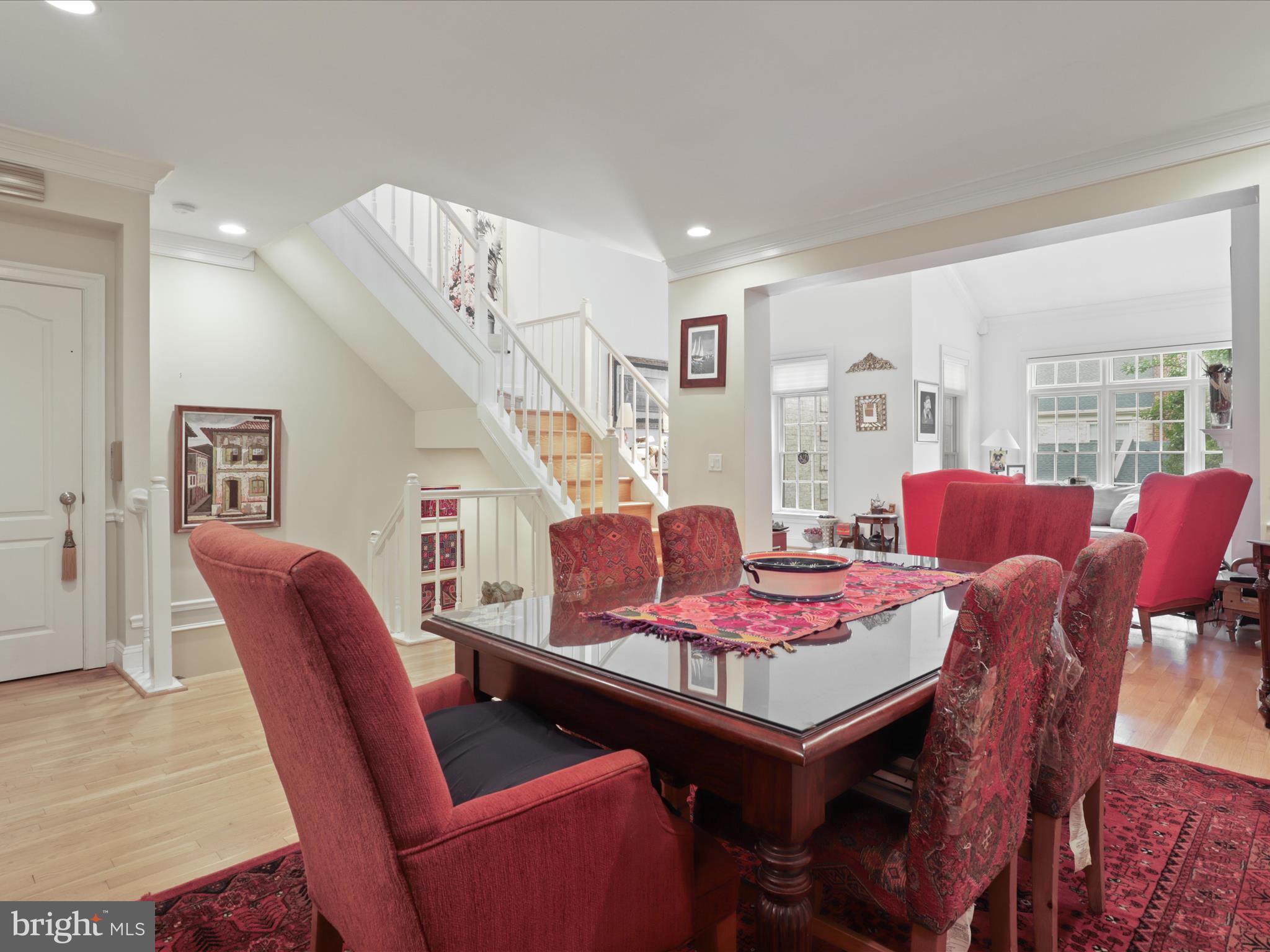 3929 HIGHWOOD COURT NW