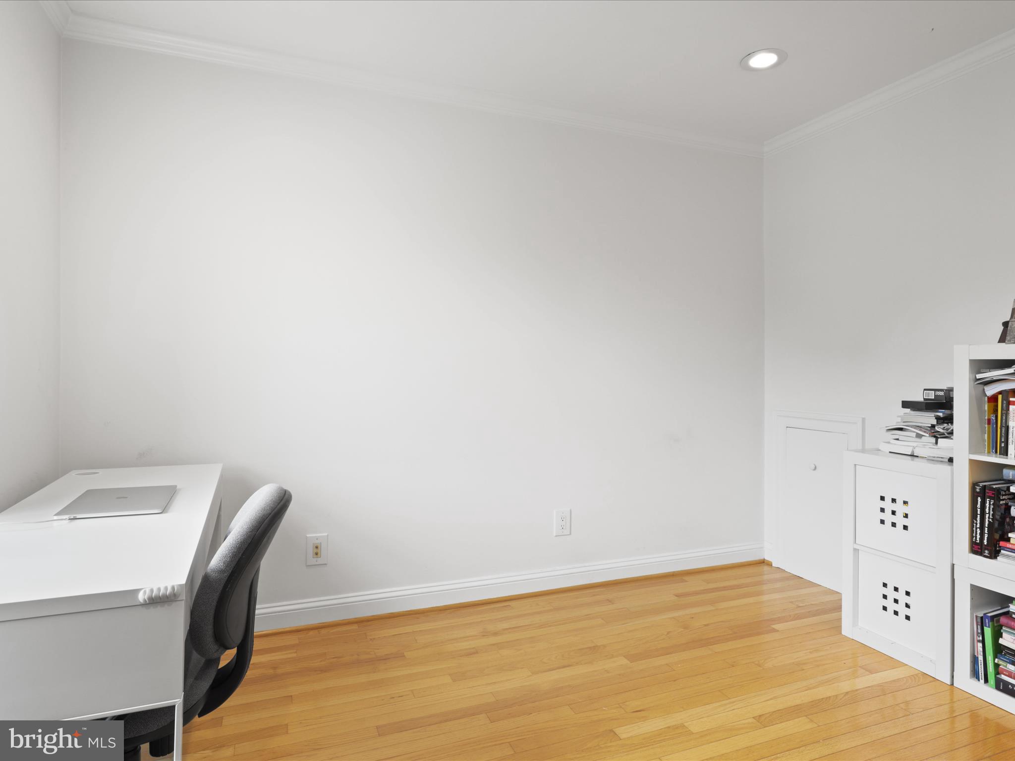 3929 HIGHWOOD COURT NW