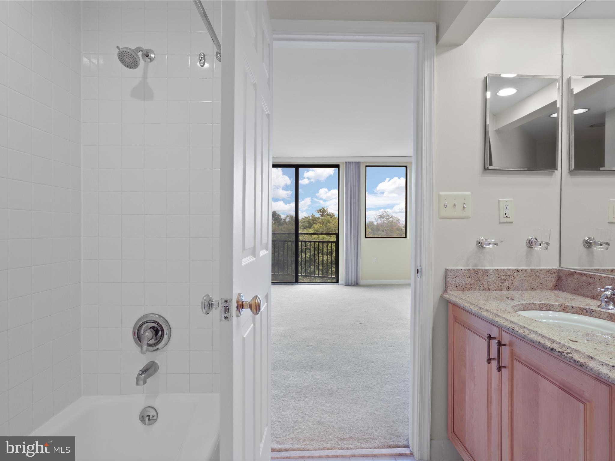 2725 CONNECTICUT AVENUE NW 601