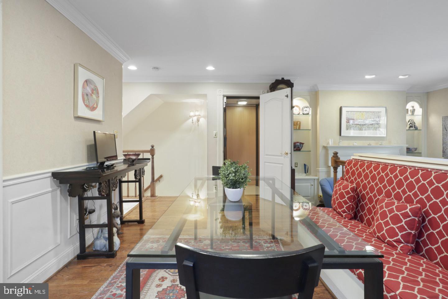 4012 CHANCERY COURT NW