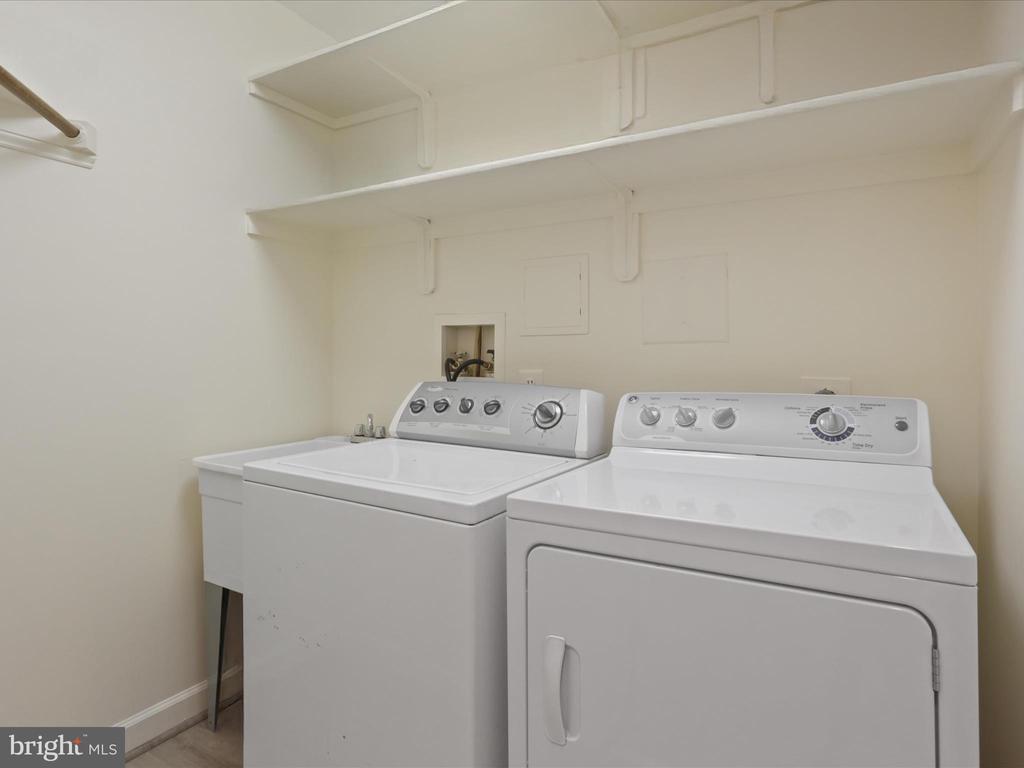 4012 CHANCERY COURT NW