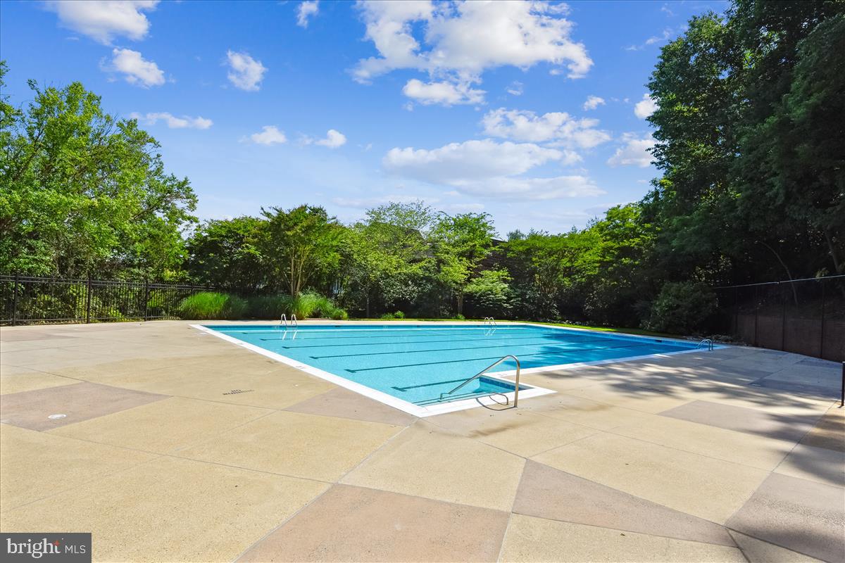 4012 CHANCERY COURT NW