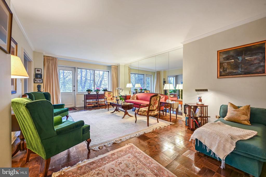 2801 NEW MEXICO AVENUE NW 308