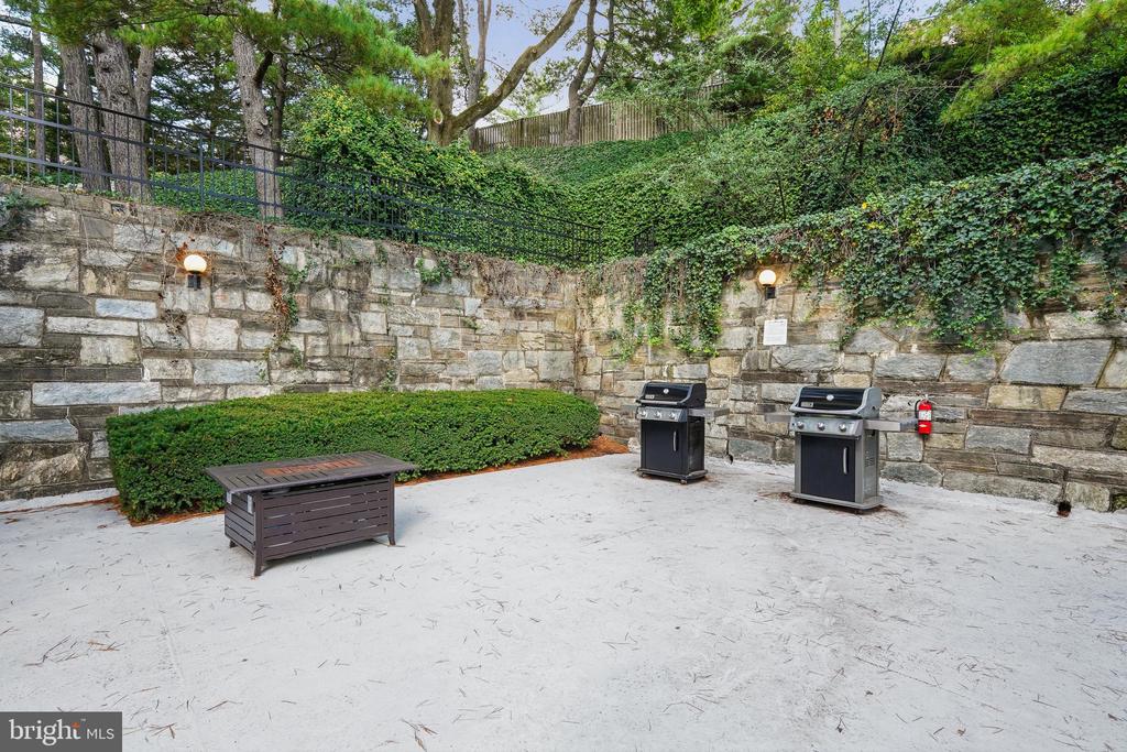 2801 NEW MEXICO AVENUE NW 308