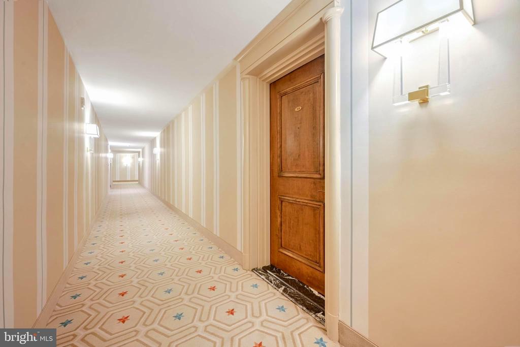 2801 NEW MEXICO AVENUE NW 308