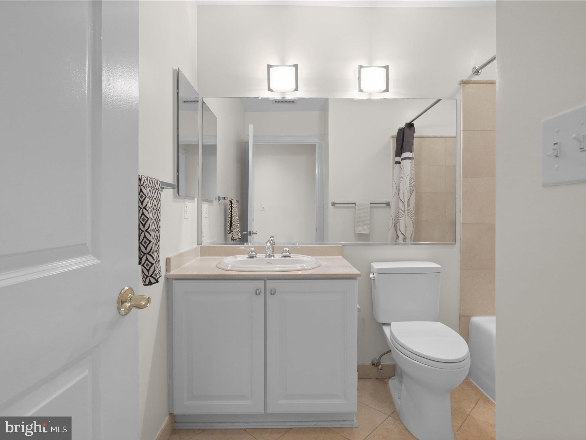 2600 PENNSYLVANIA AVENUE NW 4D