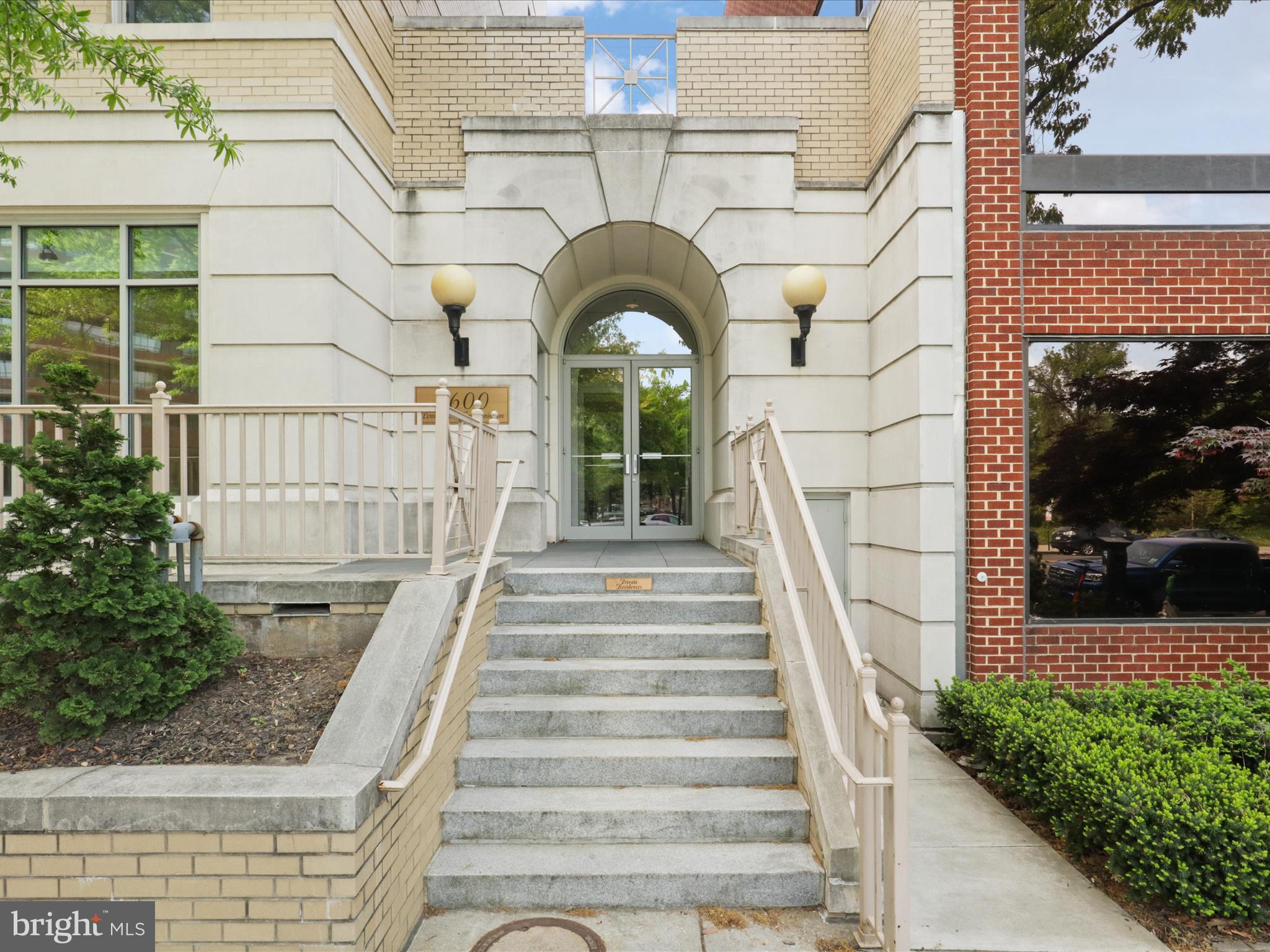 2600 PENNSYLVANIA AVENUE NW 4D