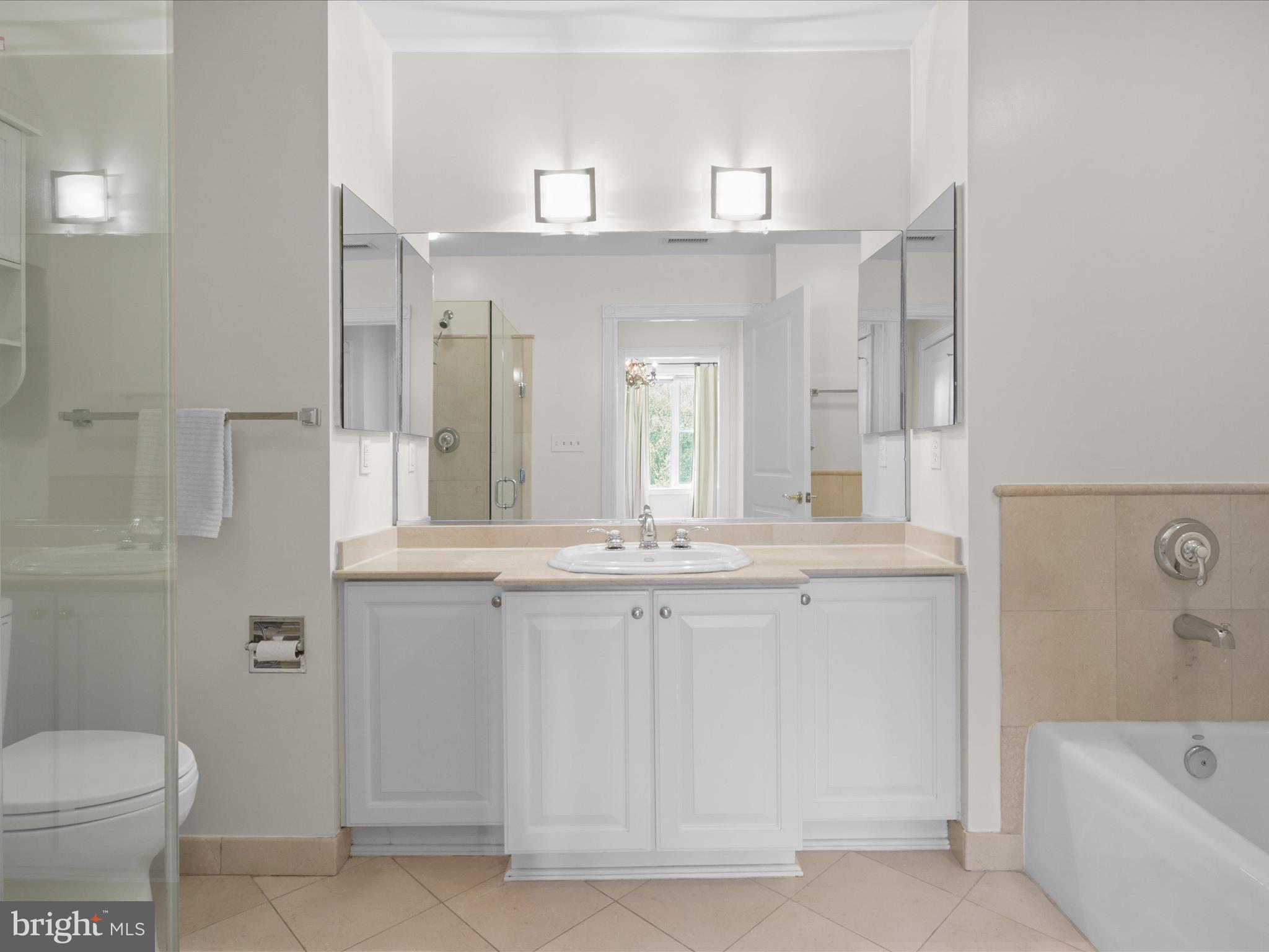 2600 PENNSYLVANIA AVENUE NW 4D