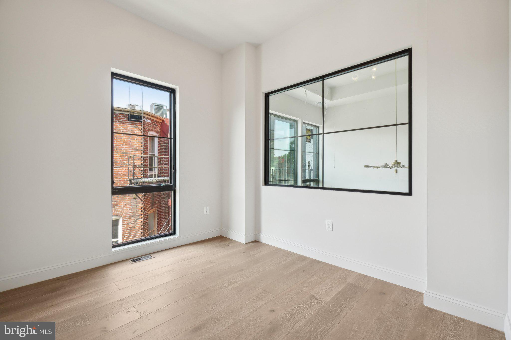 23 LOGAN CIRCLE NW NO. 6