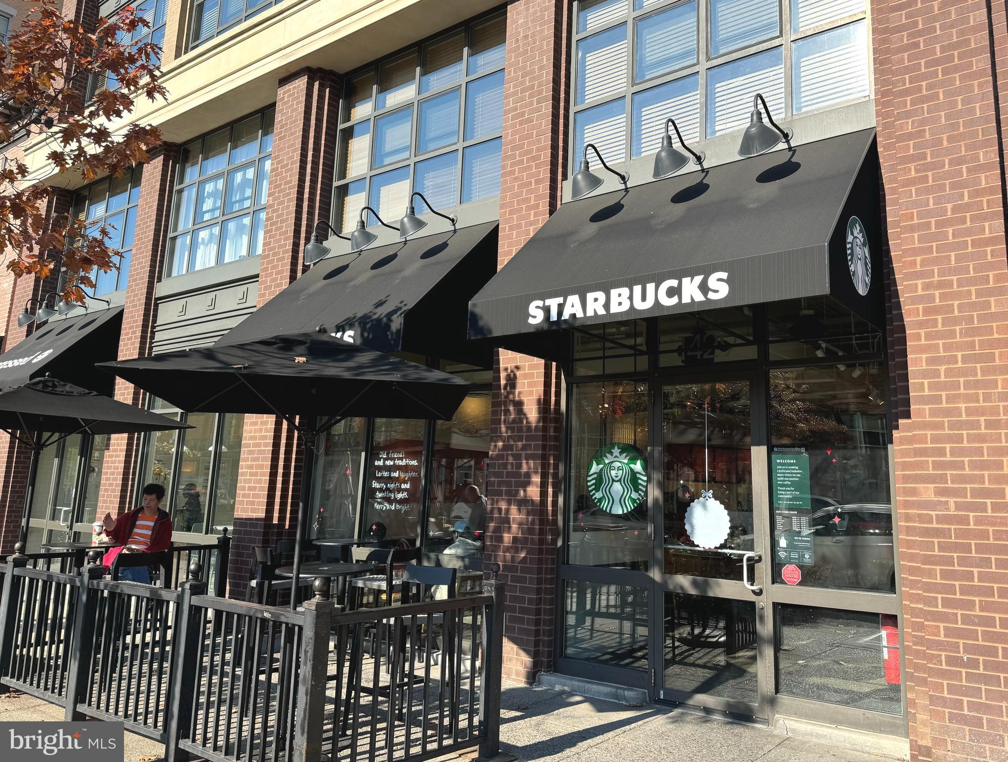 23 LOGAN CIRCLE NW NO. 6