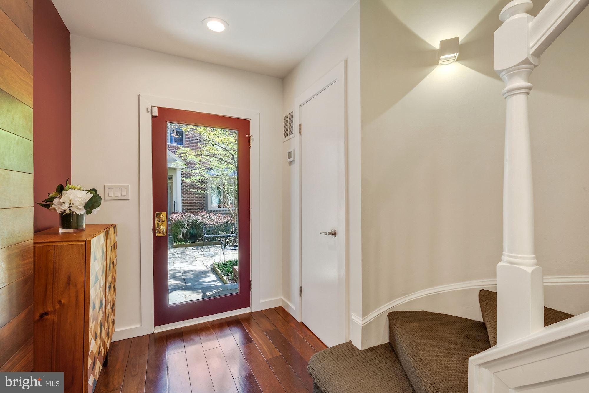 4046 CHANCERY COURT NW