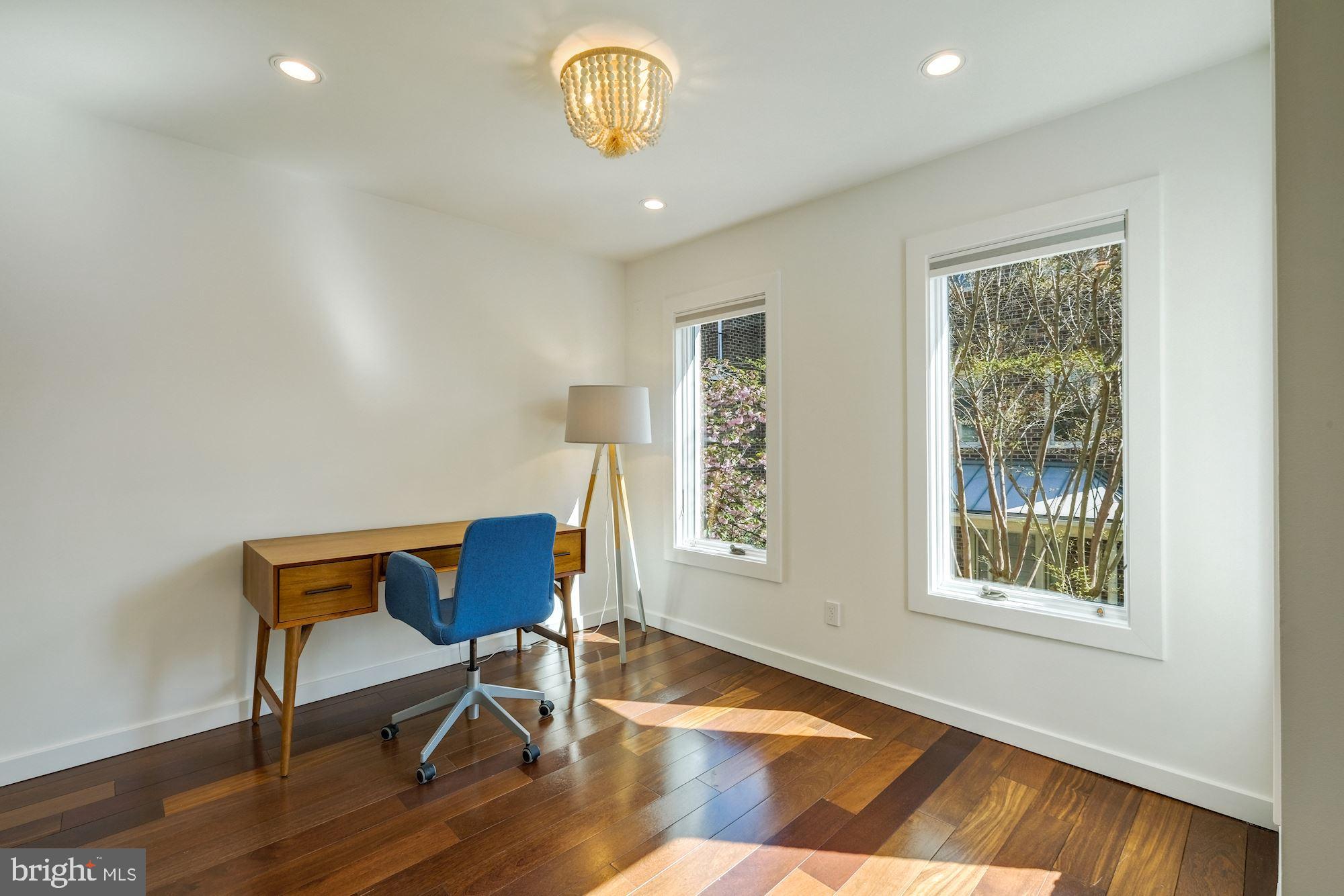 4046 CHANCERY COURT NW