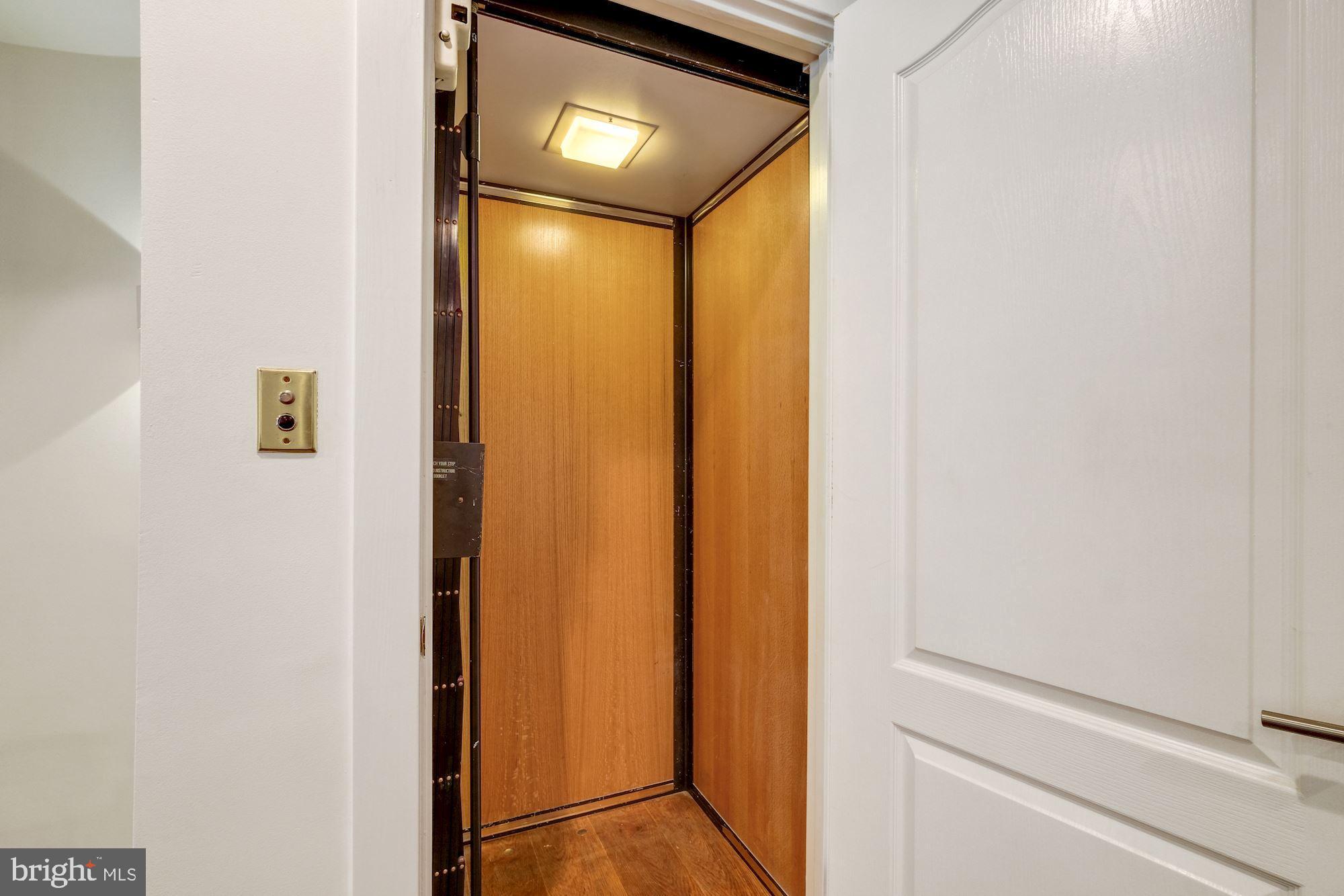 4046 CHANCERY COURT NW