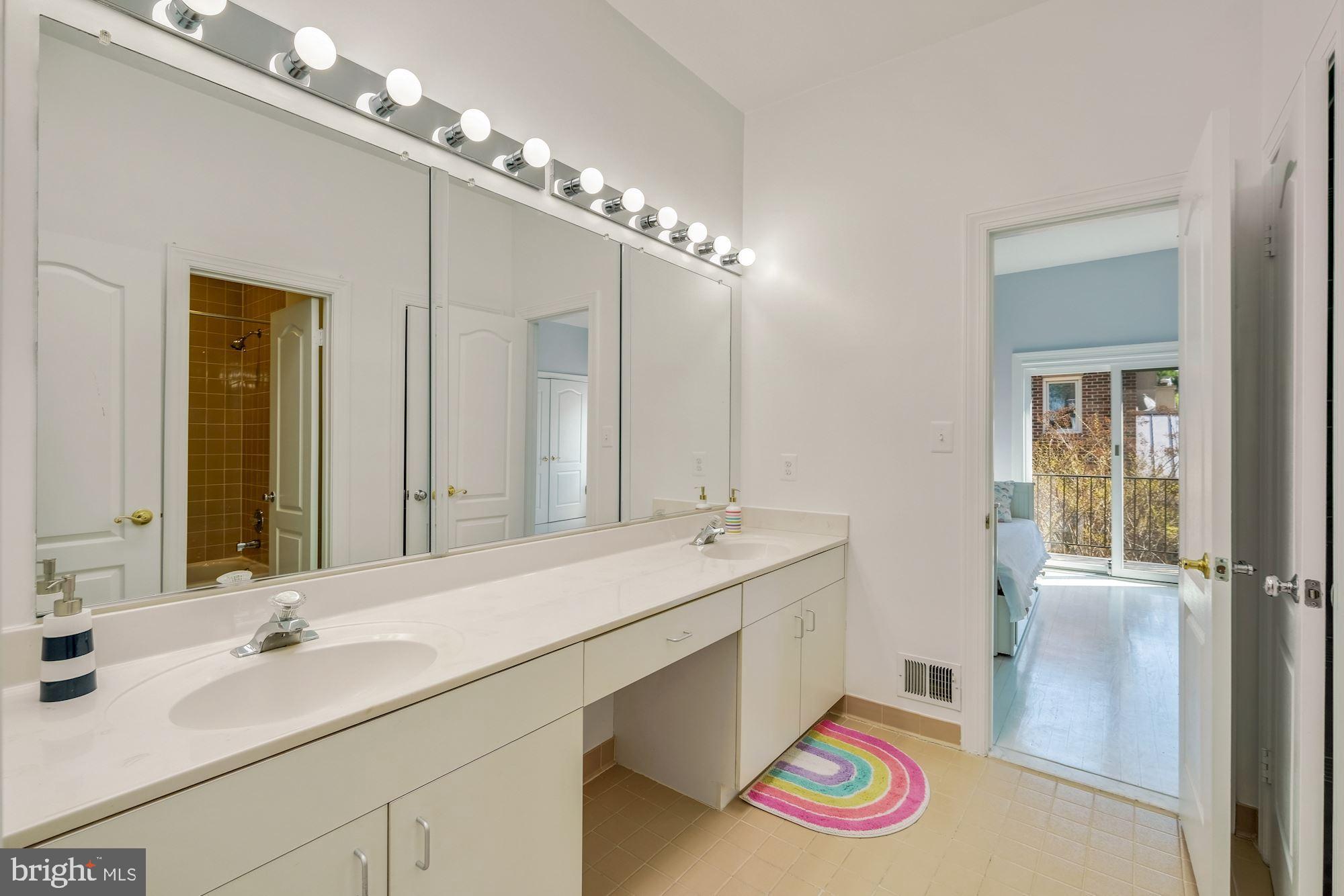 4046 CHANCERY COURT NW