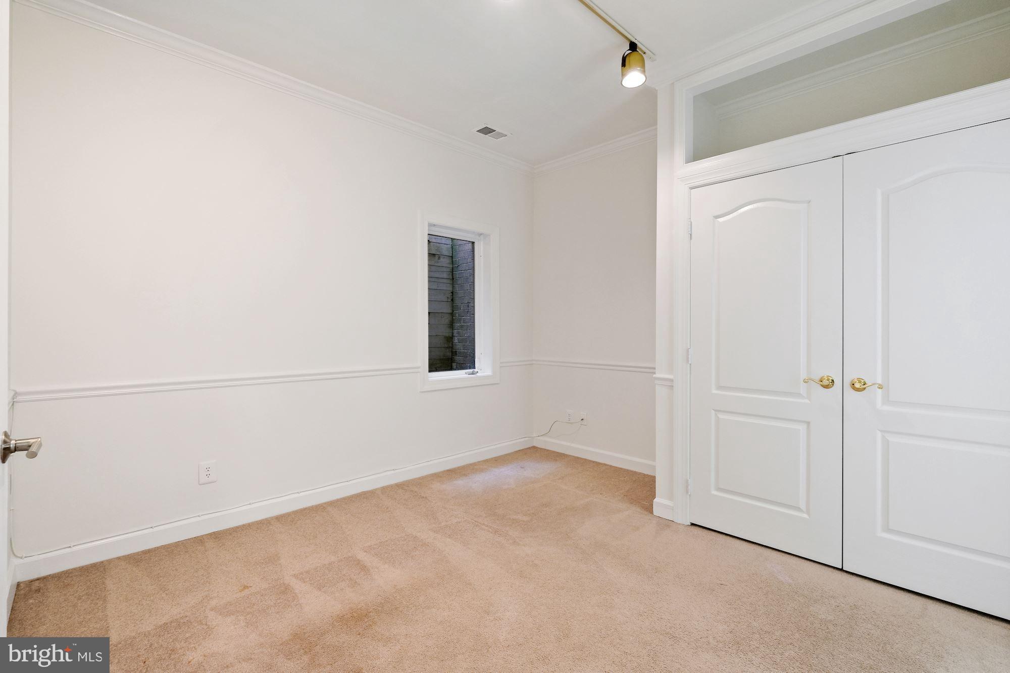 4046 CHANCERY COURT NW